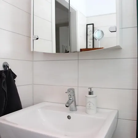 Seeloft Mit Balkon, Seeblick, 300m Zum Apartment