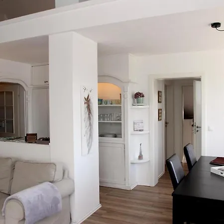 Seeloft Mit Balkon Und Seeblick Apartment Moehnesee